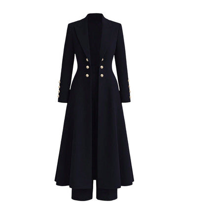 Elegantes herbstliches 2-Teiler-Outfit für Damen mit Retro-Langmantel und schlichter Hose