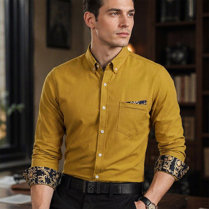 Klassisches warms Shirt aus Cord für Herren