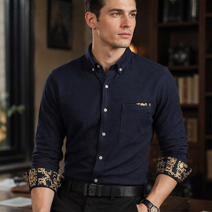 Klassisches warms Shirt aus Cord für Herren